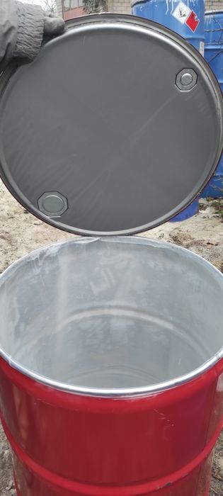 Бочки металеві 200 л чисті