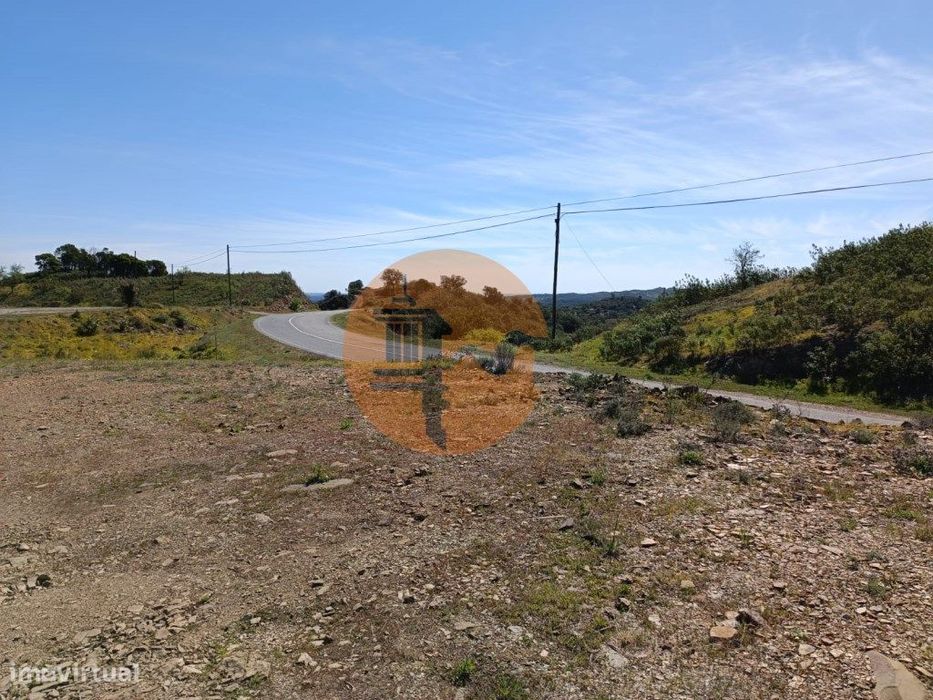 Terreno Rústico Com 10.360 M2 - Próximo Água E Letricidade - Alta M...