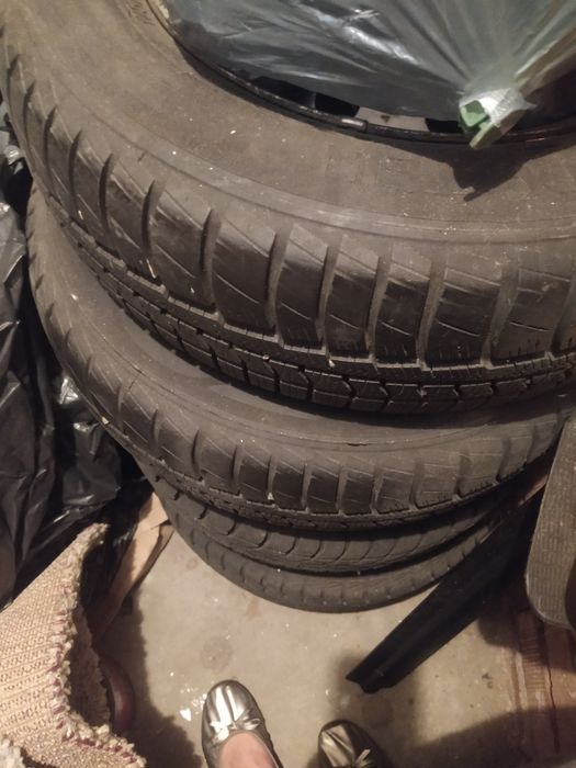 Opony z felgami sprzedam używane