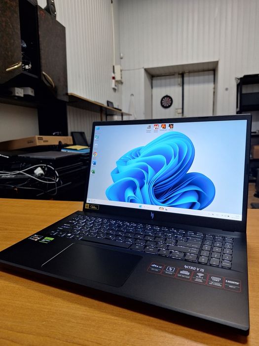 Acer Nitro V 15 ANV15-41 Ryzen 5 7535HS RTX 3050 6Gb DDR5 16Gb SSD 512