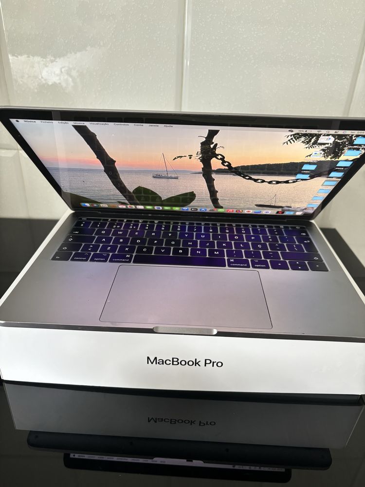 MacBook Pro 13, 2019, pouco uso