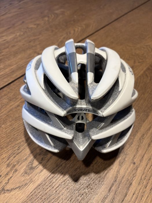 Capacete marca Giro M