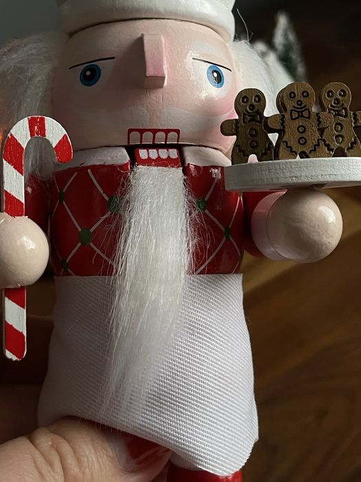 Na prezent! Świąteczna drewniana ozdoba dziadek do orzechów