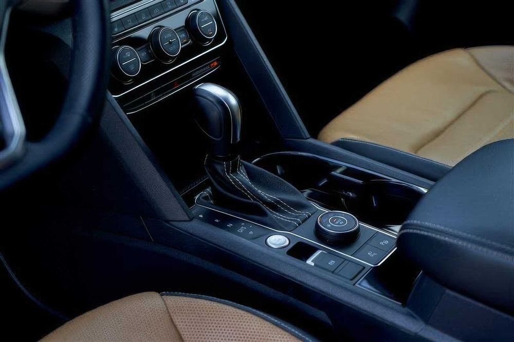 Volkswagen Atlas Cross Sport S      2020