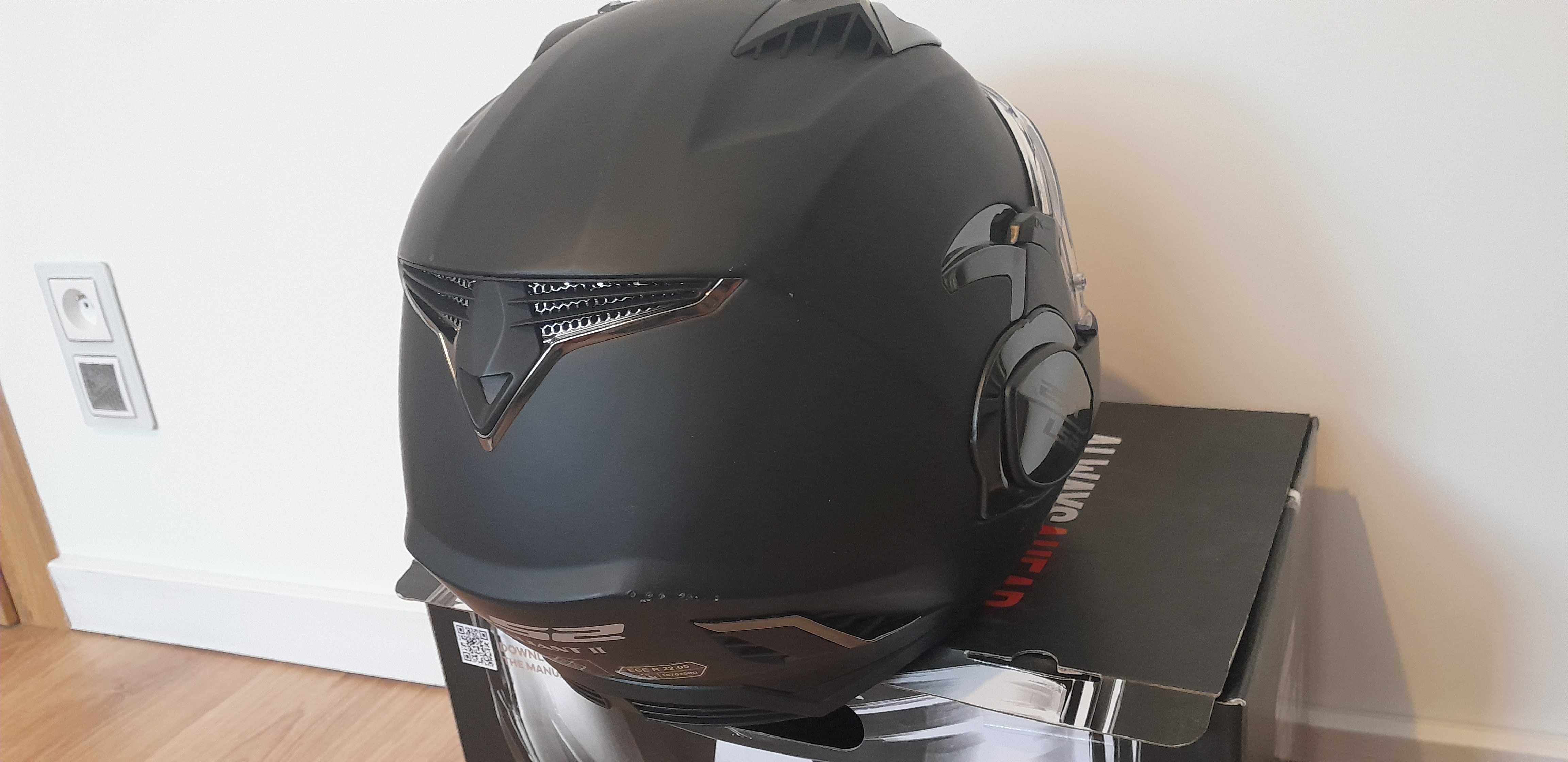 Kask motocyklowy  LS2 FF900 VALIANT 2 czarny mat