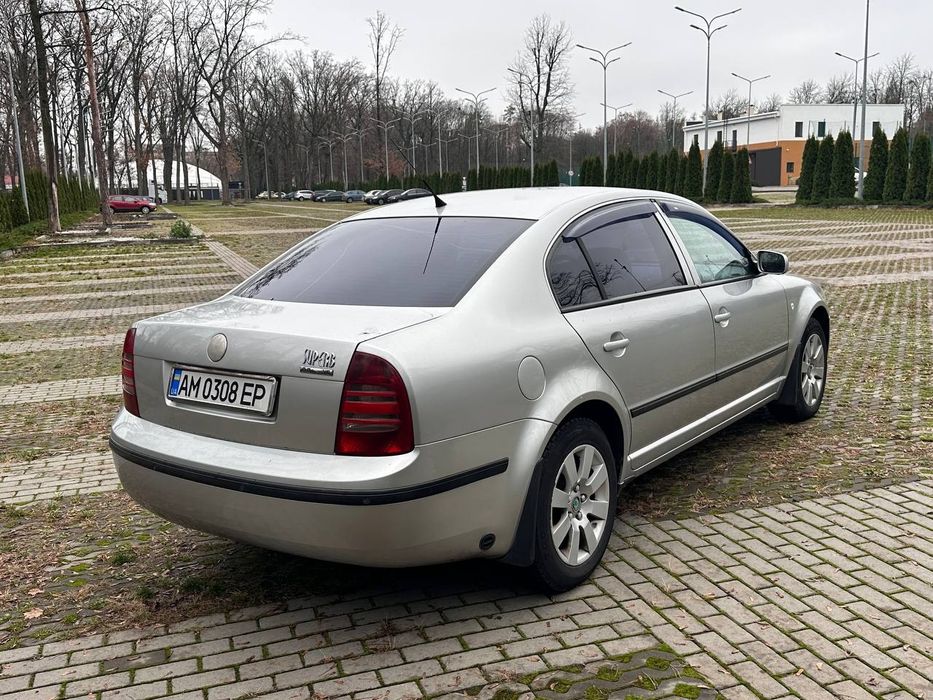 Skoda Superb 2003 р.в.. Газ-бензин.