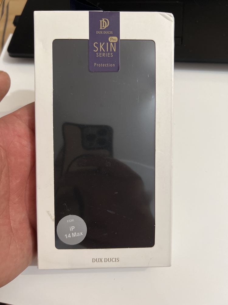 Etui zamykane iPhone 14 Plus DuxDucis