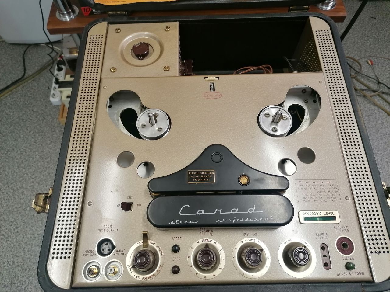 Магнитофон Carad Professional R62PA