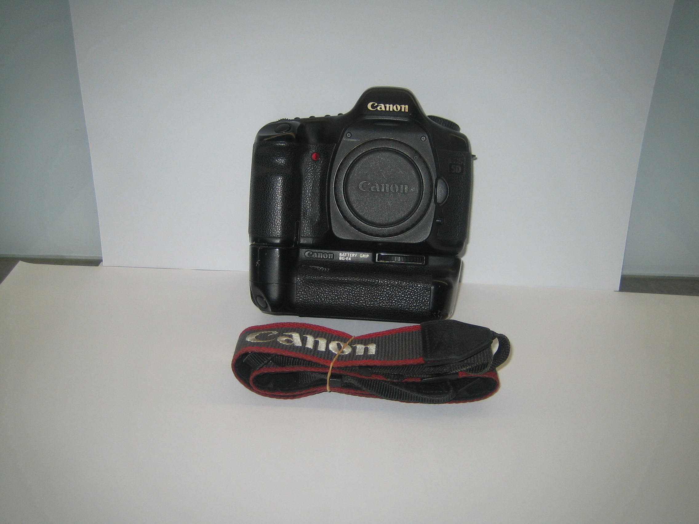 Camara Canon 5 D,EOS, Muito Bem Cuidada Baixou