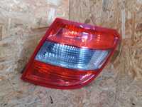 Mercedes w204 Cklasa kombi 07-10 lampa prawy tyl orginal