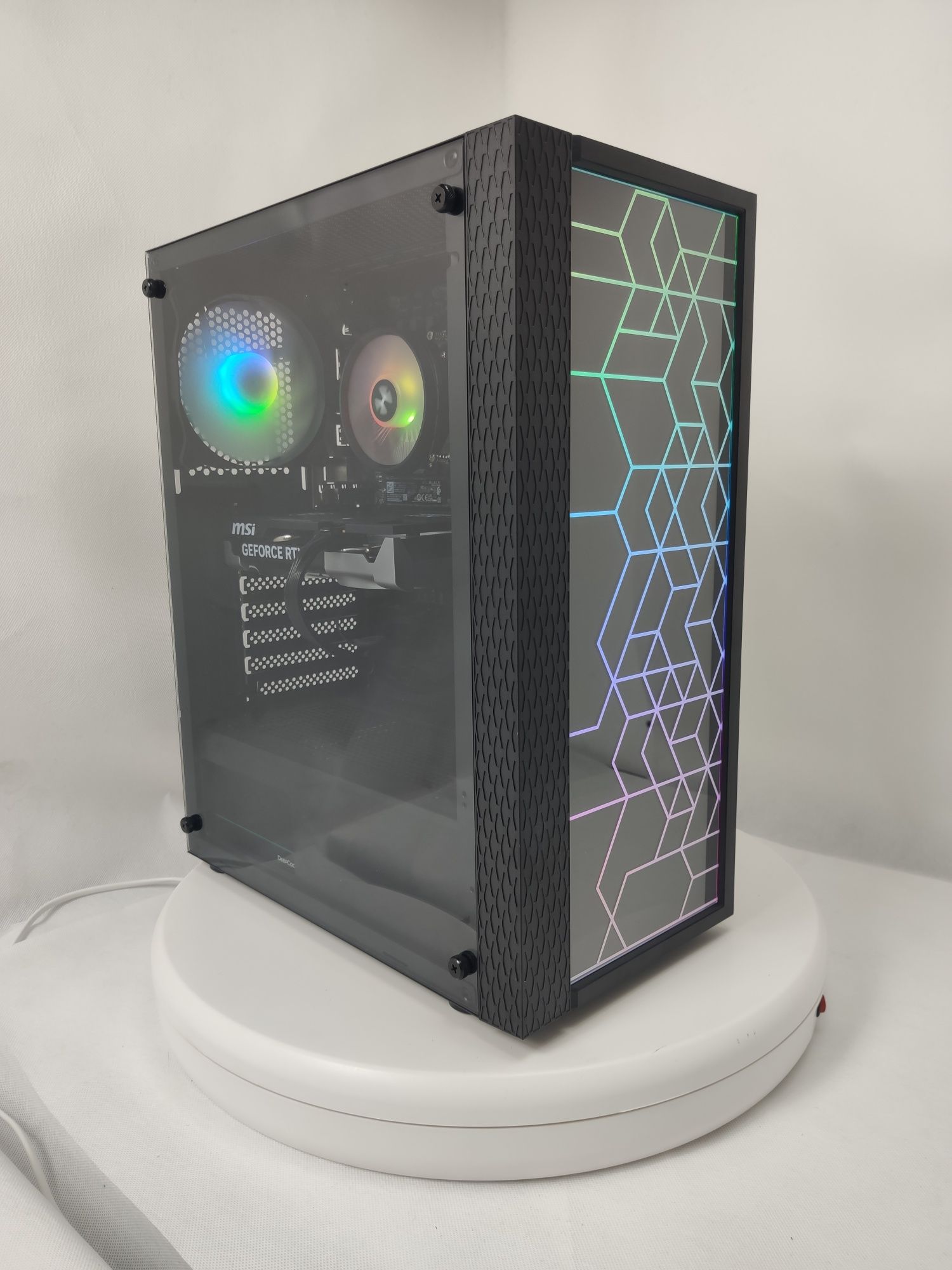 Komputer Gamingowy i7-14700, RTX 5060, 32 GB,SSD,Win 11 Pro