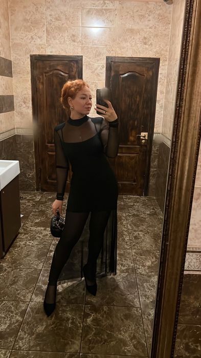 Сукня вечірня, в сітку. Дуже гарна! Розмір: s/m