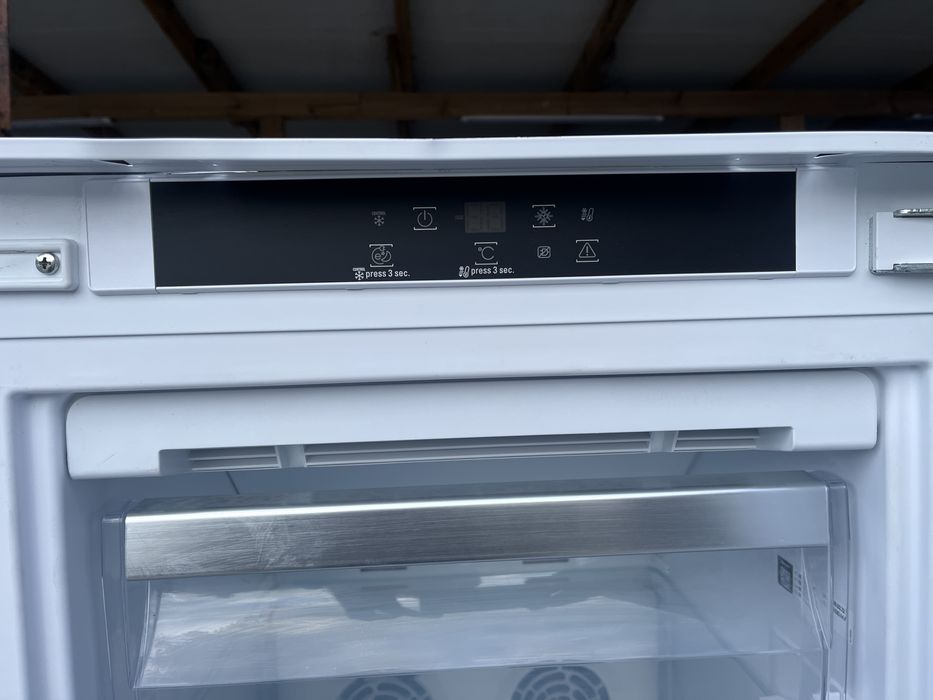 Комплект Холодильник з Морозильна камера Bauknecht TY3245