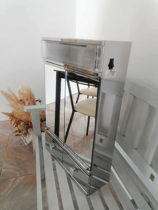 Armário WC Inox 39x60 cm com Espelho e Luz – Como Novo