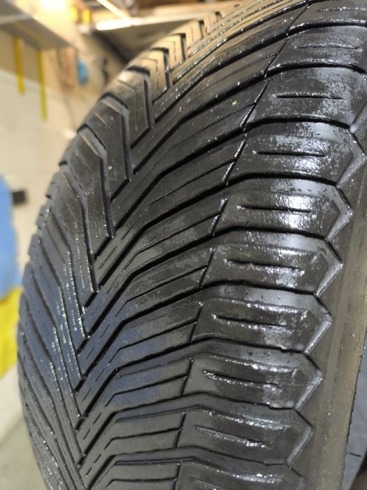 Michelin CrossClimate 245/45R18 wielosezonowe