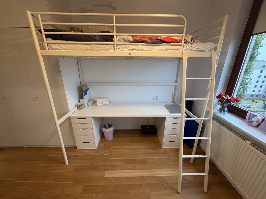Łòżko antresola SVARTA IKEA z materacem