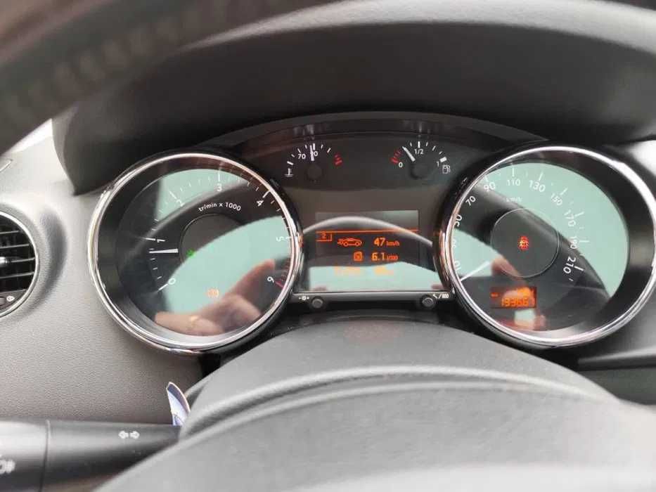 Peugeot 3008 1.6 hdi 133000km - impecável