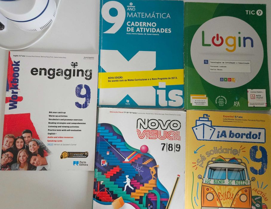 Livros escolares 9º ano