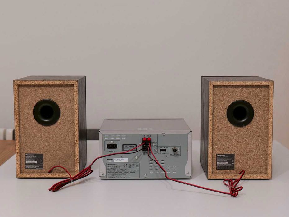 Panasonic SC-PM700EG-S Wieża stereo CD Bluetooth USB 80W