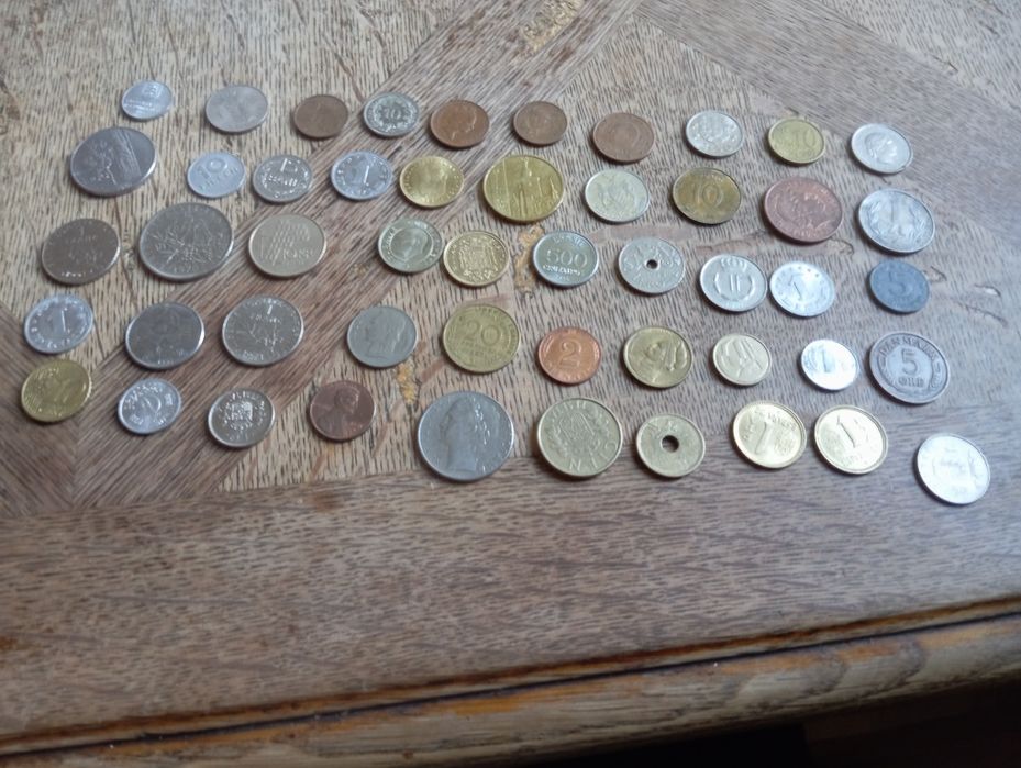 Zestaw monet wszelakich 50 sztuk