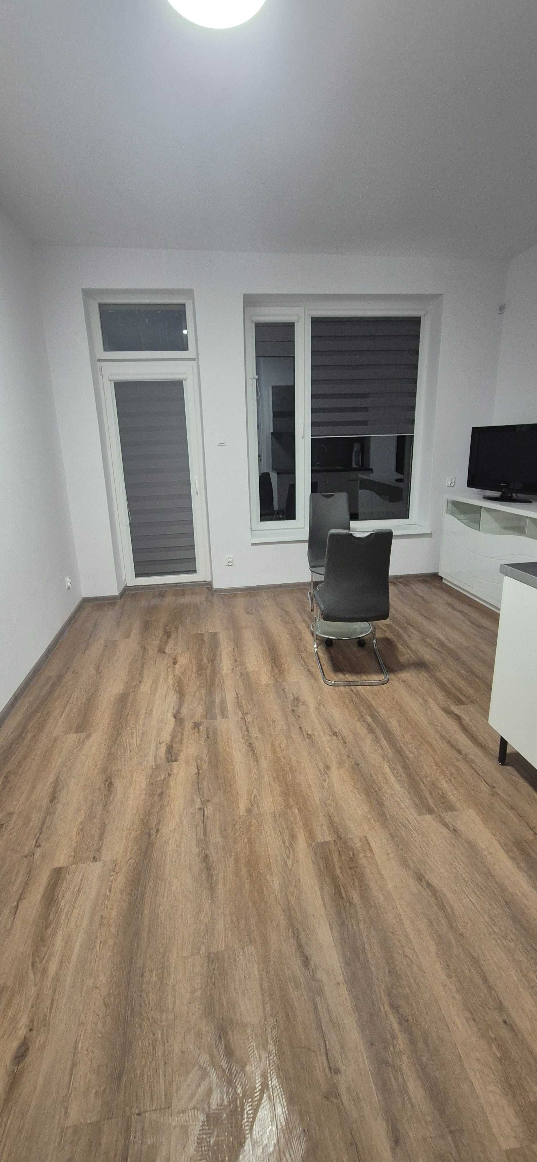 Kawalerka W cichej okolicy po remoncie