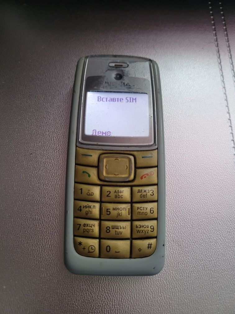 Робочий nokia 1112 кнопковий кнопочный мобильный мобільний телефон нок