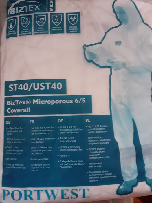 Zestaw 4 kombinezonow