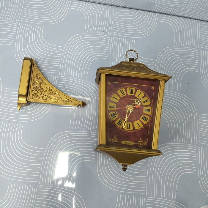 Stary zegar do powieszenia