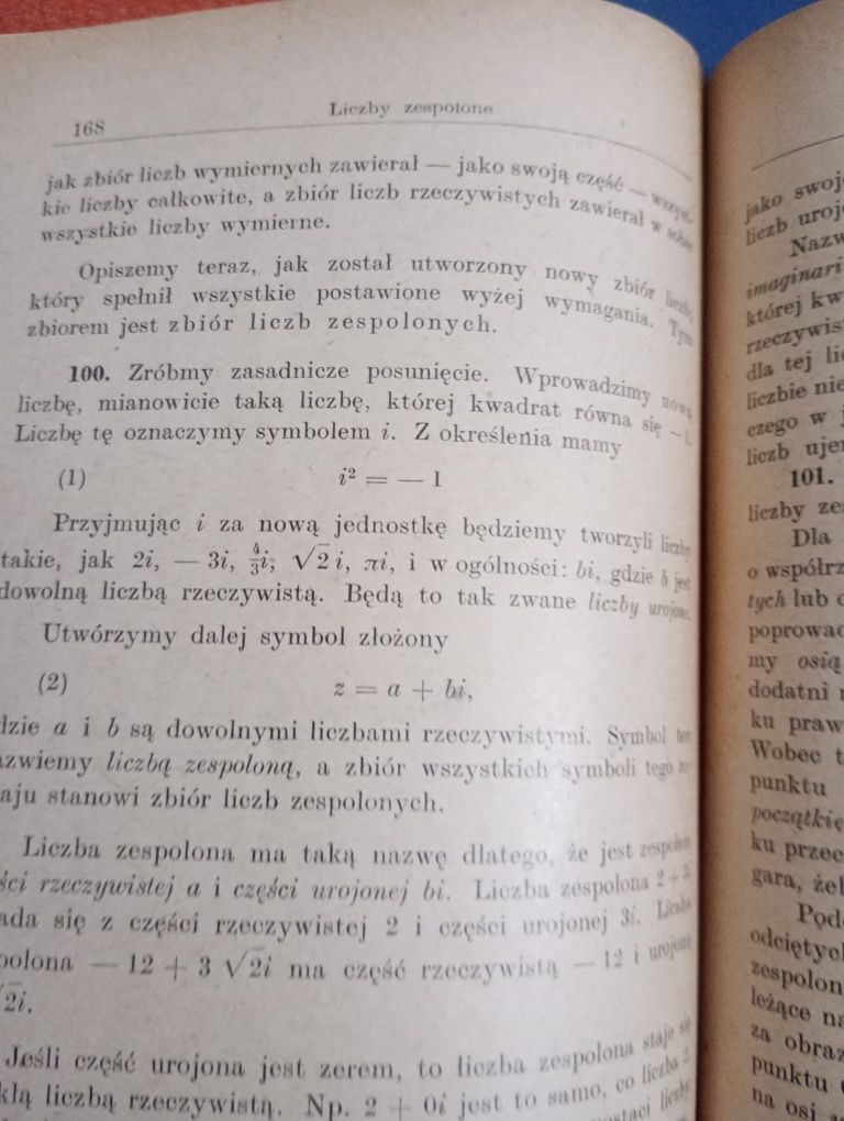 Matematyka - książka starszej daty - w nagłówku tematy, bez okładki