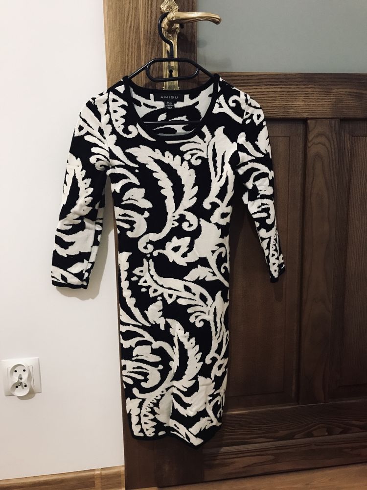 Sukienka sweterkowa Amisu dlugi sweter 34 XS  80% wiskoza