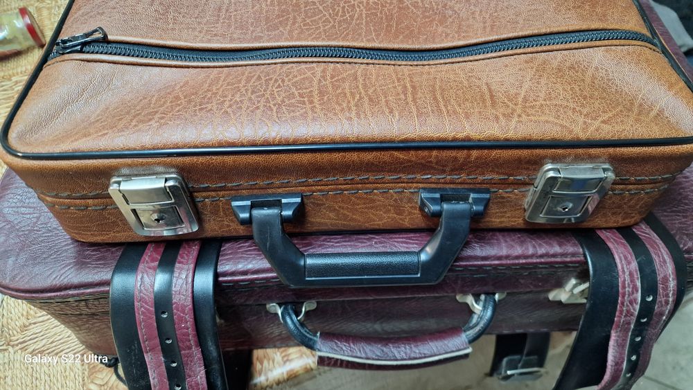 Komplet walizki z PRL.