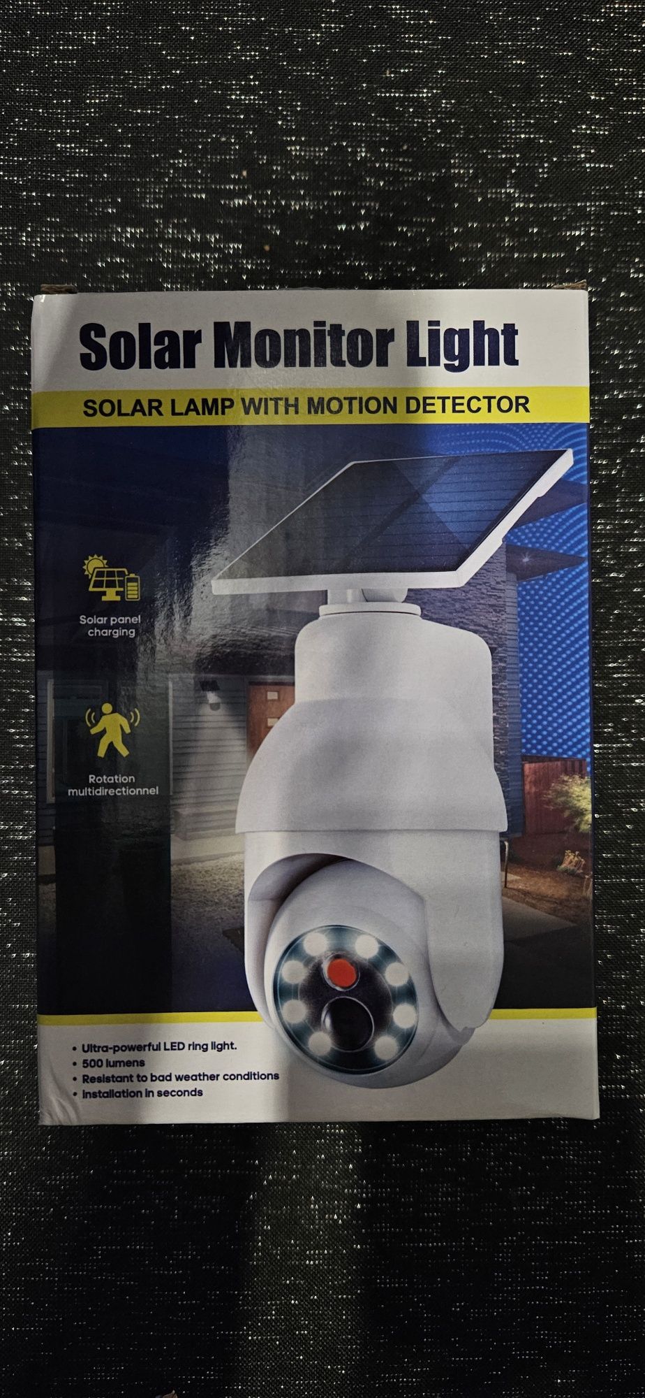Lampa solarna camera