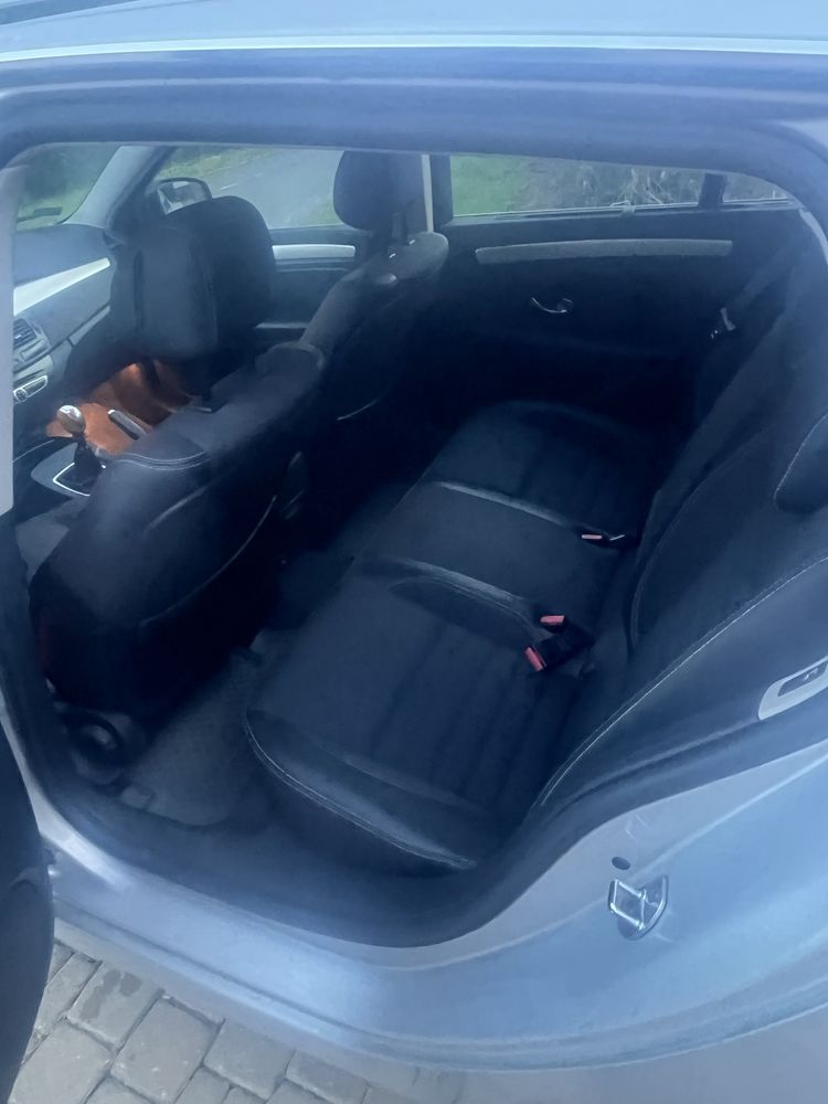 Renault Laguna 3 2.0 DCI niezawodny silnik kombi