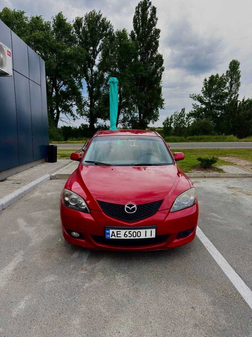 Mazda Mazda3 2004, автомат, хэтчбек 5 дв., 1 поколение.