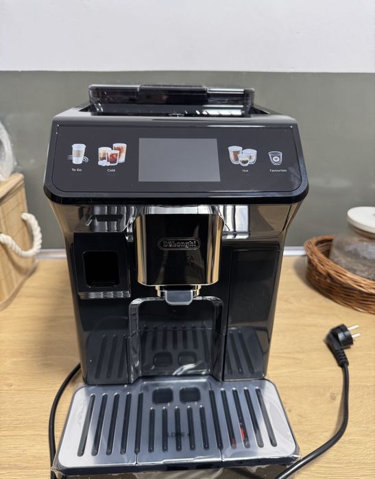 NOWY ekspres do kawy Delonghi + akcesoria gratis