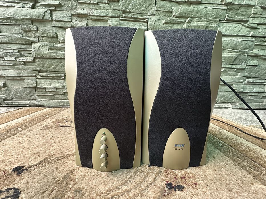 Компʼютерні колонки Sven SPS-678