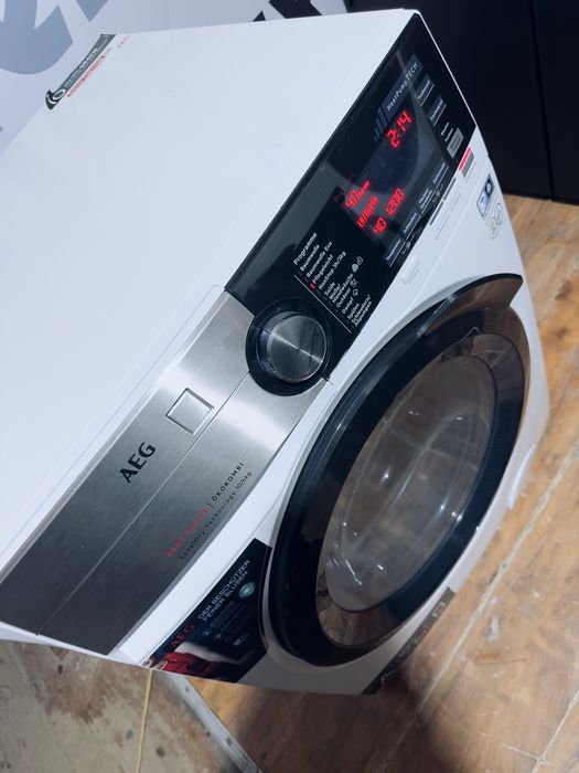 2в1 прально - сушильна машина AEG , ( тепловий насос)