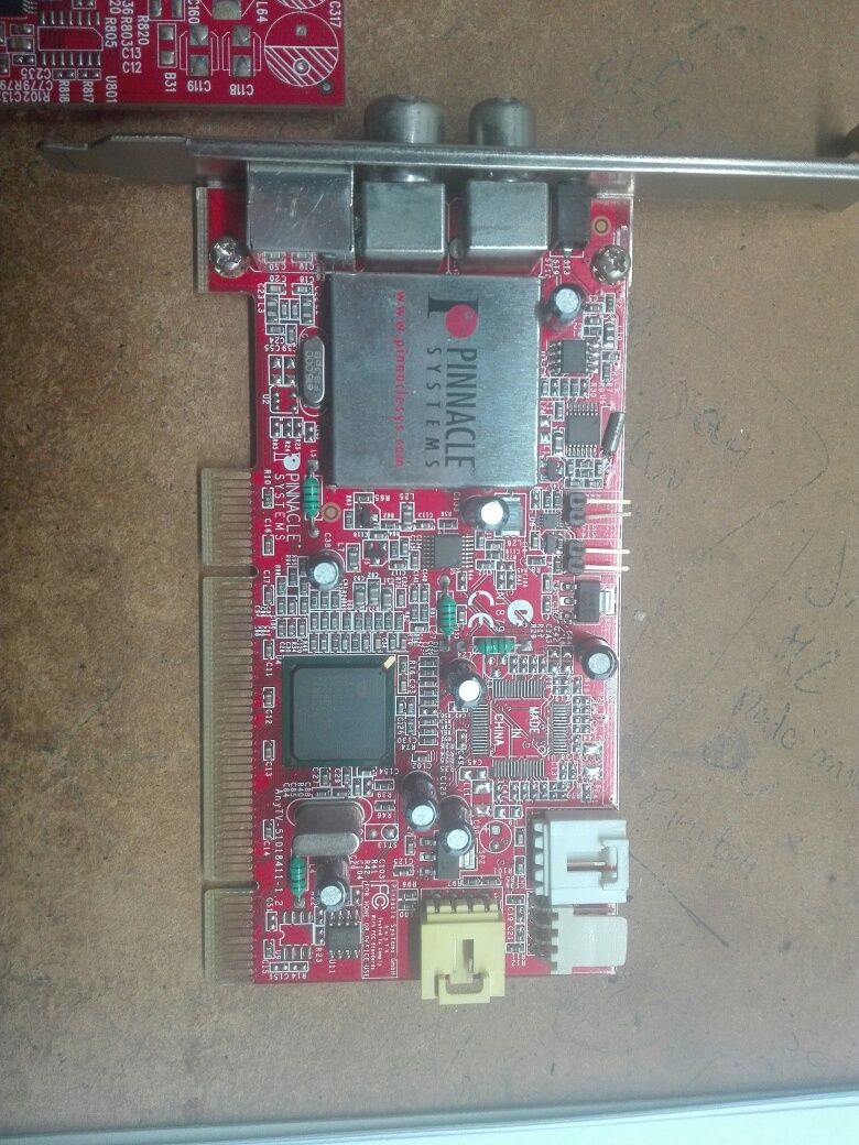 ATI Radeon 256 + Pinnacle TV