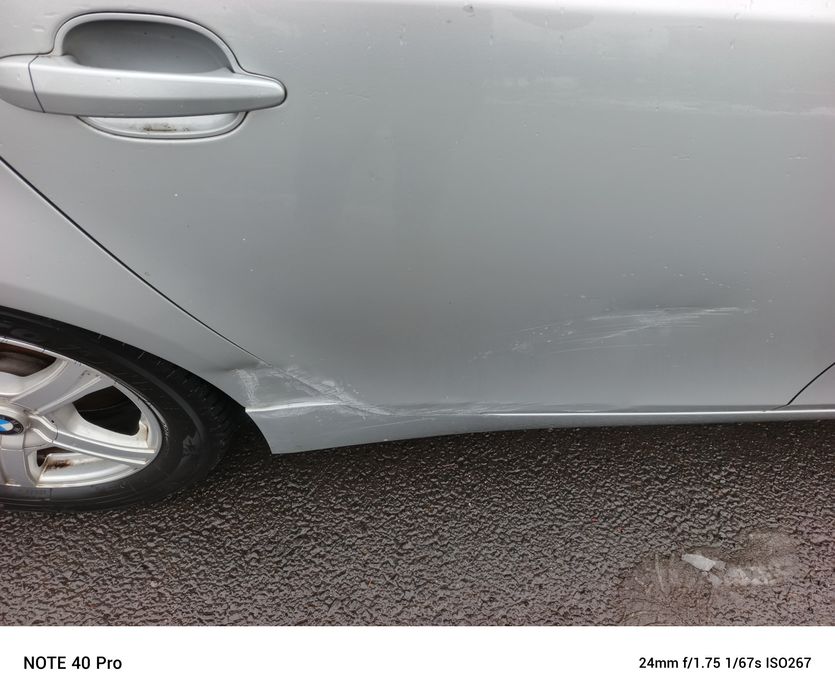 BMW 5 rok 2006 Benzyna