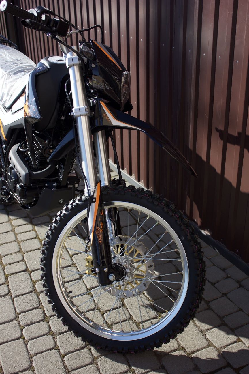 Мотоцикл LIFAN KPX 250