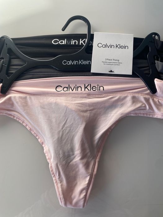 Majtki stringi Calvin Klein rozmiar  L 3 pak