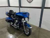 Harley-Davidson FLHT  FLHTKSE CVO ULTRA LIMITED