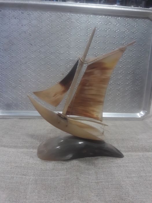 Парусник , рог оленя. Винтаж