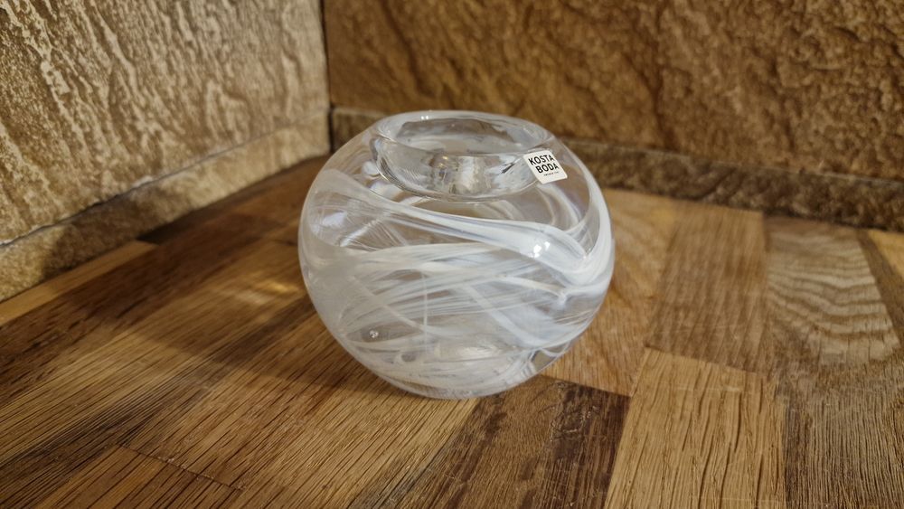 Świecznik KOSTA BODA Cool Moon.