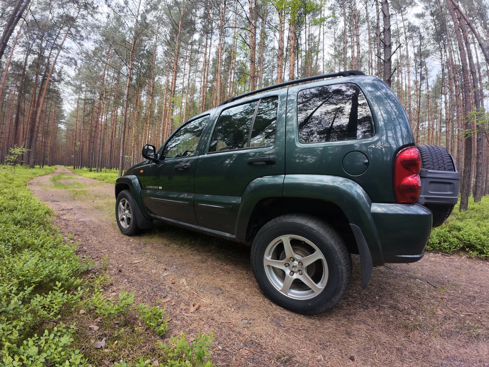 Jeep Cherokee Liberty kj 3.7 full time Limited Edition