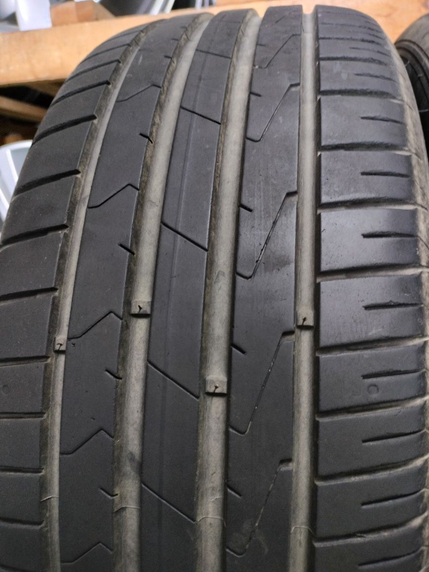 076 TSM Komplet opon letnich 205/60/R16 92H Hankook Ventus Prime3