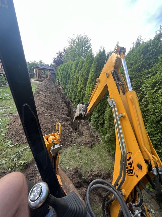 Wynajem minikoparki z operatorem