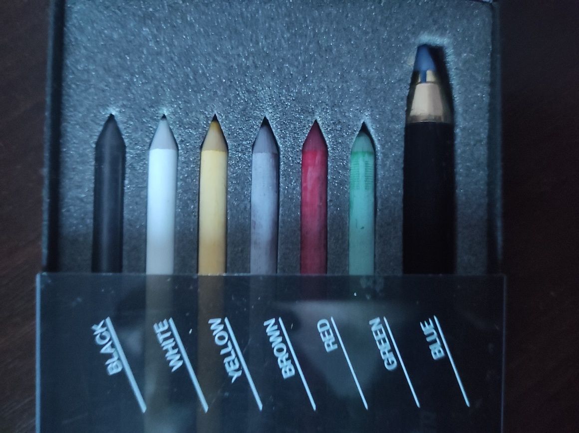 Воскові олівці, з тримачем
