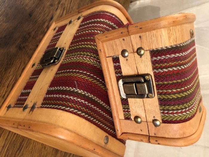 Arcas de madeira pequenas