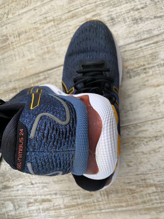 Кросівки унісекс 41р26см Asics Gel-nimbus24 originaj Асікс Німбус